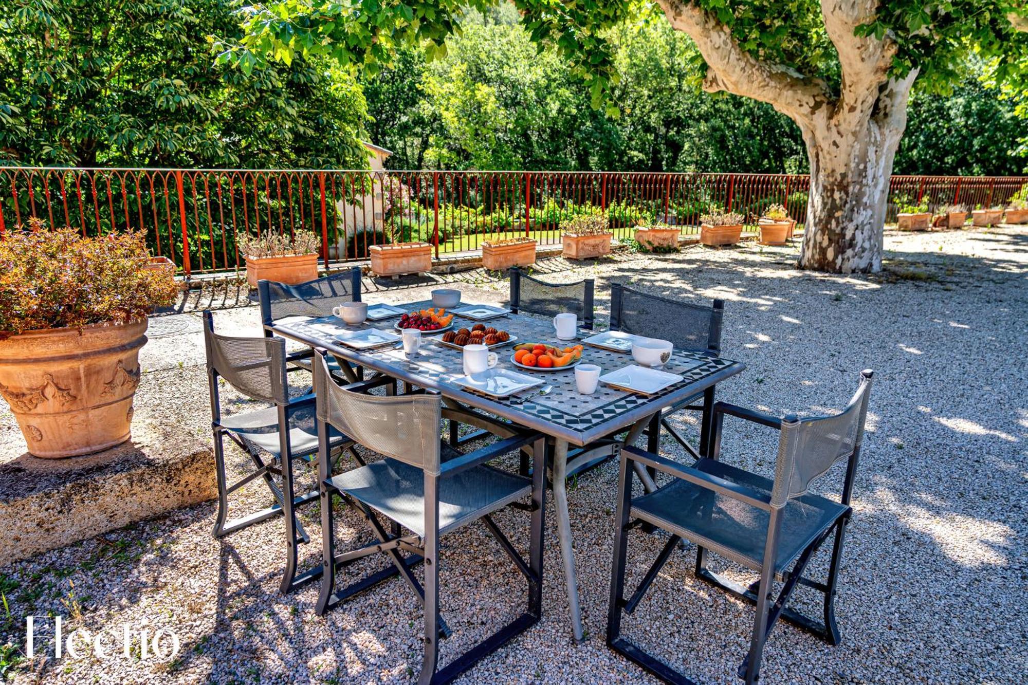 Bastide Domaine Tour Campanets Aparthotel Le Puy-Sainte-Reparade Luaran gambar